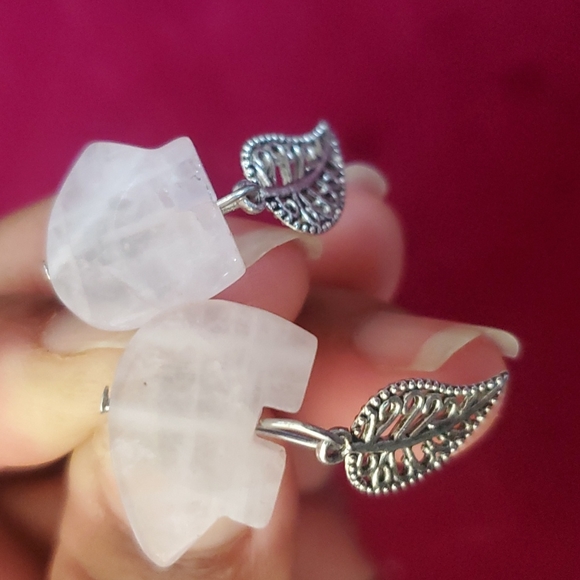 Light pink stone & silver earrings - Picture 1 of 6